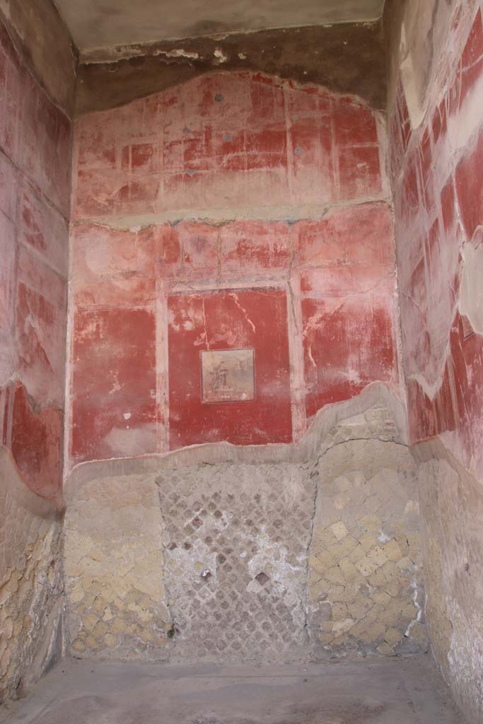 II.2 Herculaneum, September 2017. North wall.
On the north wall was a central painting of a landscape. Photo courtesy of Klaus Heese.